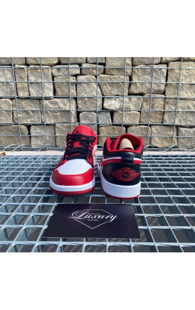 Air Jordan 1 Low Bulls US10.5