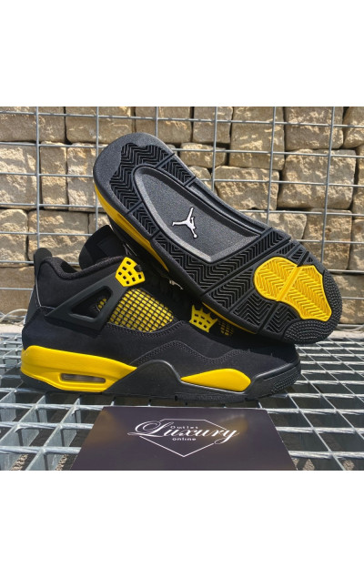 Air Jordan 4 Retro Thunder 2023