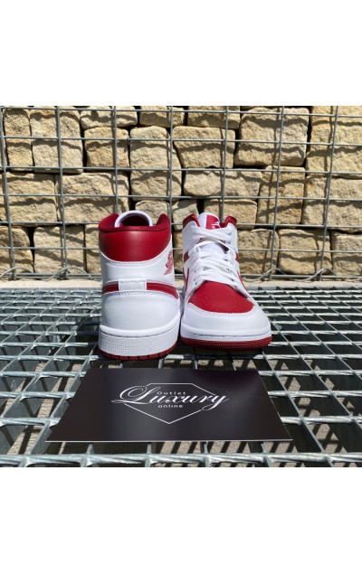 Air Jordan 1 Mid Reverse Chicago