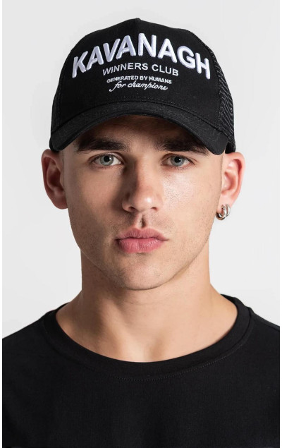 Gianni Kavanagh Schwarze Cap Club