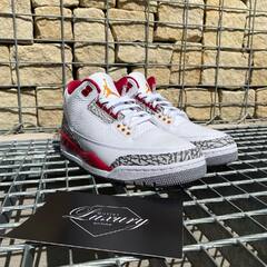 Air Jordan 3 Cardinal Red ✨
CT8532-126 🔍
www.luxuryoutletonline.eu

#dnesnosim #dnesobuvam #streetwear #czresell #streetstyle #jordanresell #streetfashion #hypebeast #highfashion #highsnobiety #jordan4 #siksilk #airjordan #jordan #czechresell #nikeairjordan #sneakerheads #nikesneakers #sneakerstore 
#airjordan3 #jordan3 #redcement