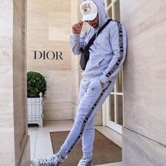 Buy best tracksuits in sale right now 🌪
www.luxuryoutletonline.eu

#dnesnosim #dnesobuvam #streetwear #czresell #streetstyle #jordanresell #streetfashion #hypebeast #highfashion #highsnobiety #jordan4 #siksilk #airjordan #giannikavanagh #jordan #thecoutureclub #czechresell #nikeairjordan #sneakerheads #nikesneakers #sneakerstore #siksilkczsk #siksilkcz #siksilksk #siksilkhu #siksilkpl